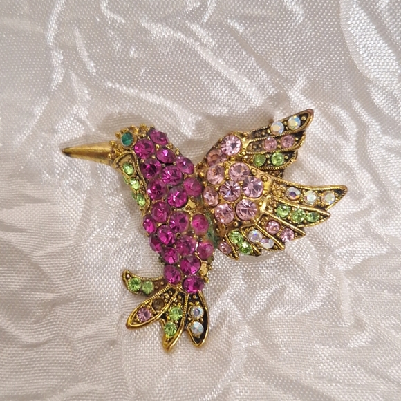 Vintage Gold Tone Pink Green Rhinestone HUMMINGBIRD Brooch - Picture 8 of 9